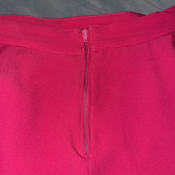 Hot pink ruffled skort - Picture 2 of 5